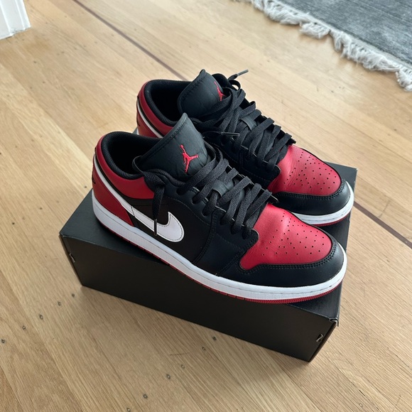 Jordan 1 Low Alternate Bred Toe – Size 10 – Barely Used – With Original Box - Picture 7 of 11